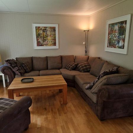 Alunda Lantlig Villa Utanfoer Uppsala מראה חיצוני תמונה