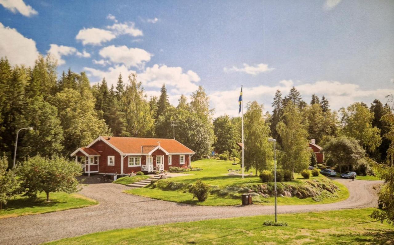 Alunda Lantlig Villa Utanfoer Uppsala מראה חיצוני תמונה